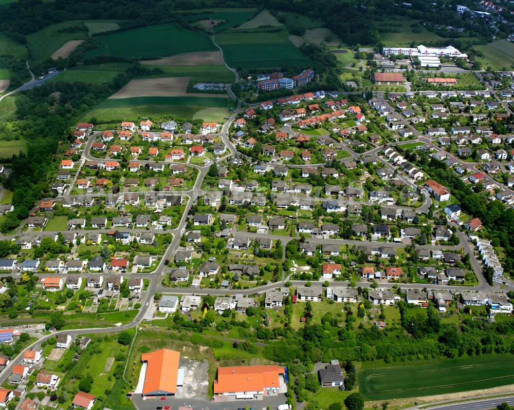 Ober-Ofleiden from above - Single-family residential area of settlement in Ober-Ofleiden in the state Hesse, Germany