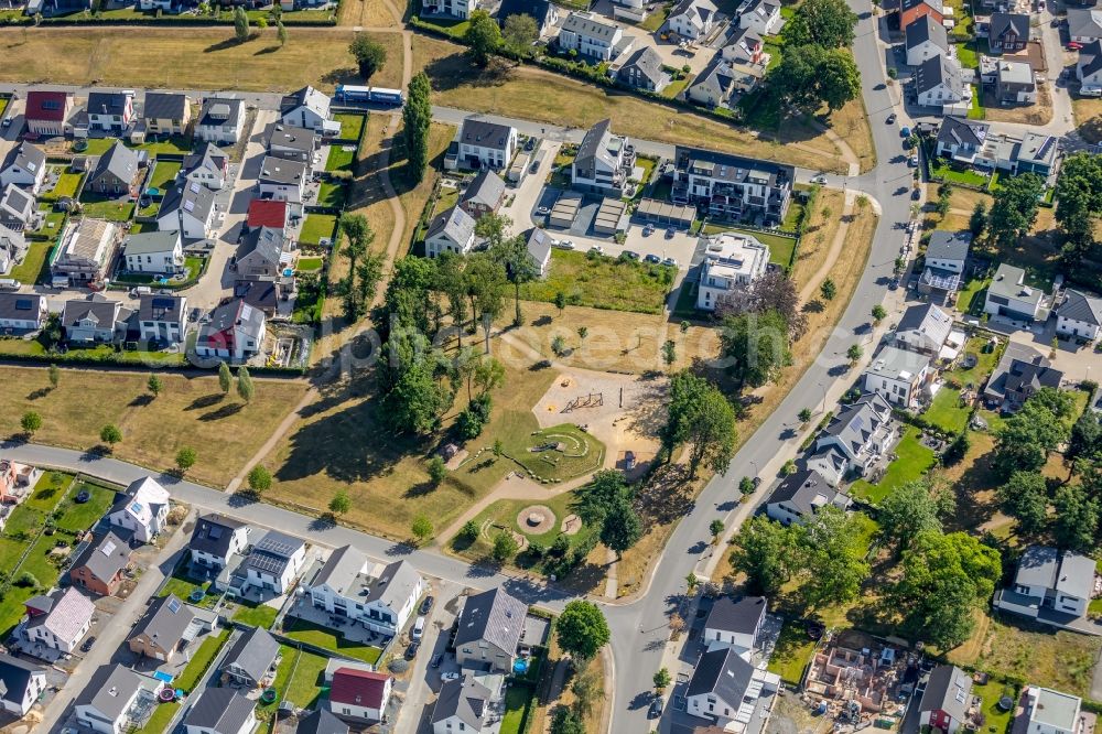 Aerial image Dortmund - Single-family residential area of settlement on Heinrich-Czerkus Allee - Hohenbuschei-Allee in the district Brackeler Feld in Dortmund in the state North Rhine-Westphalia, Germany