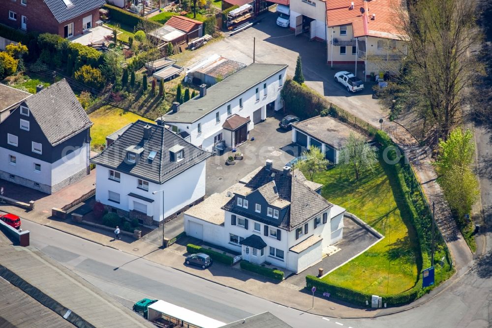 Netphen from above - Single-family residential area of settlement Siegstrasse - Burgstrasse in the district Dreis-Tiefenbach in Netphen in the state North Rhine-Westphalia, Germany