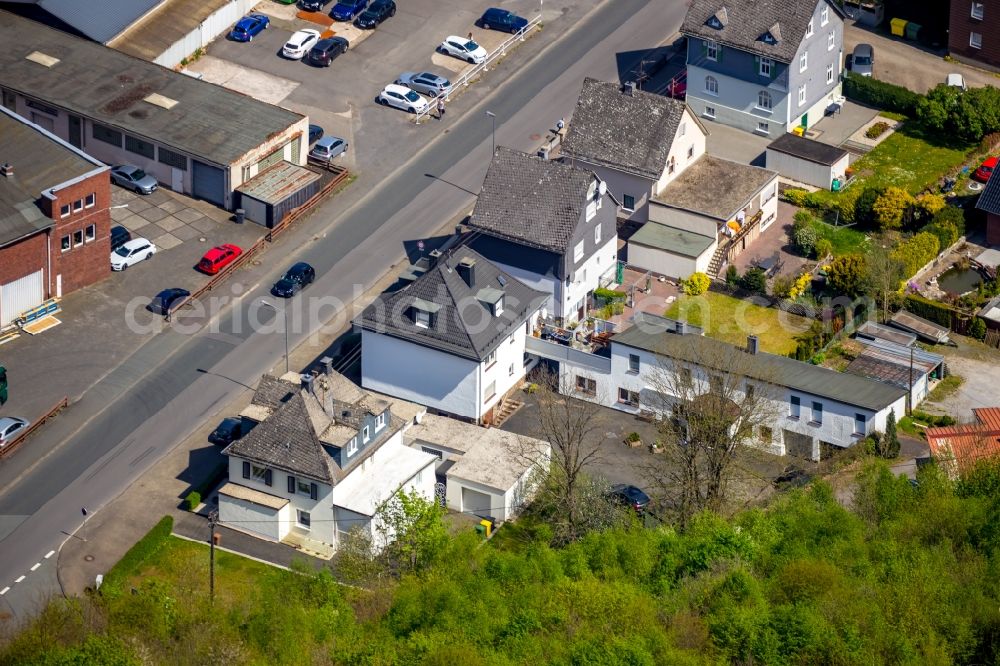 Aerial photograph Netphen - Single-family residential area of settlement Siegstrasse - Burgstrasse in the district Dreis-Tiefenbach in Netphen in the state North Rhine-Westphalia, Germany