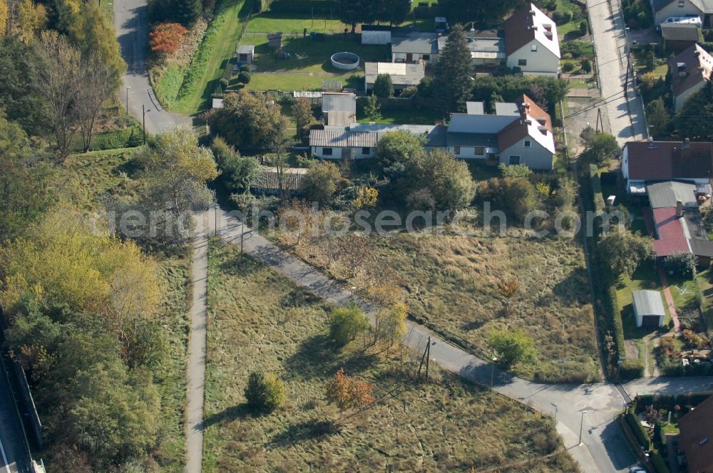 Berlin from above - Single-family residential area of settlement on Siedlungsring, Bucher Chaussee, Erekweg, Swantewitstrasse, Zum Kappgraben, Lanzelotstrasse in the district Karow in Berlin, Germany