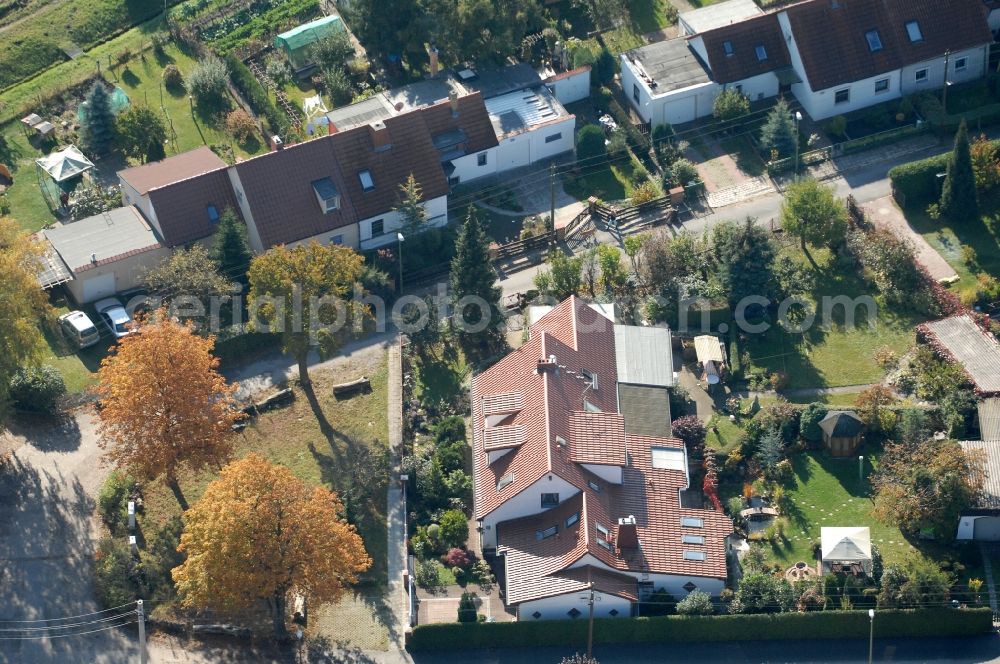 Aerial photograph Berlin - Single-family residential area of settlement on Siedlungsring, Bucher Chaussee, Erekweg, Swantewitstrasse, Zum Kappgraben, Lanzelotstrasse in the district Karow in Berlin, Germany