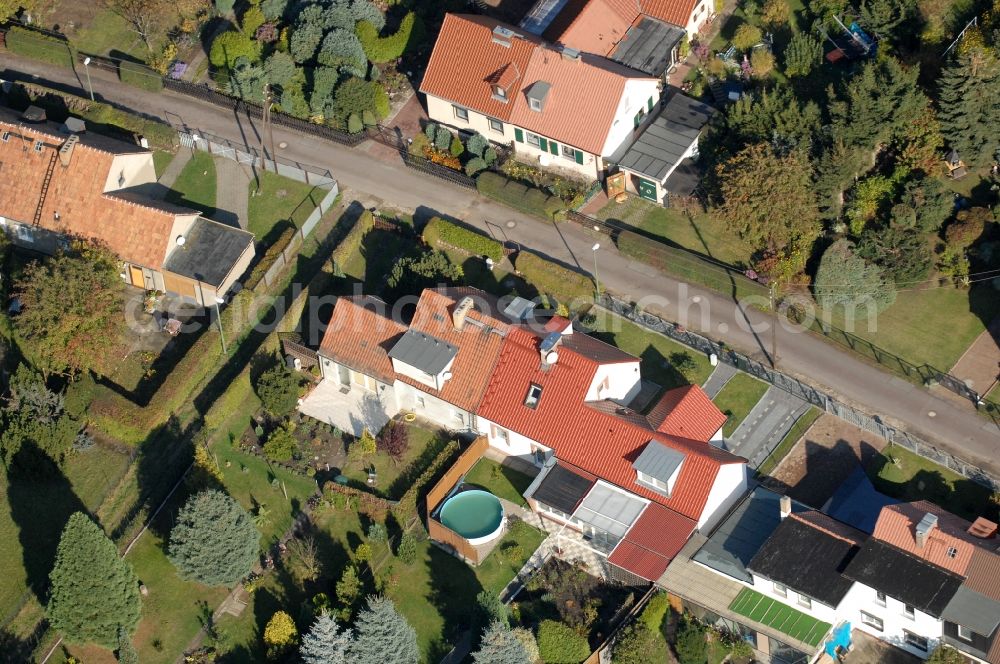 Aerial photograph Berlin - Single-family residential area of settlement on Siedlungsring, Bucher Chaussee, Erekweg, Swantewitstrasse, Zum Kappgraben, Lanzelotstrasse in the district Karow in Berlin, Germany