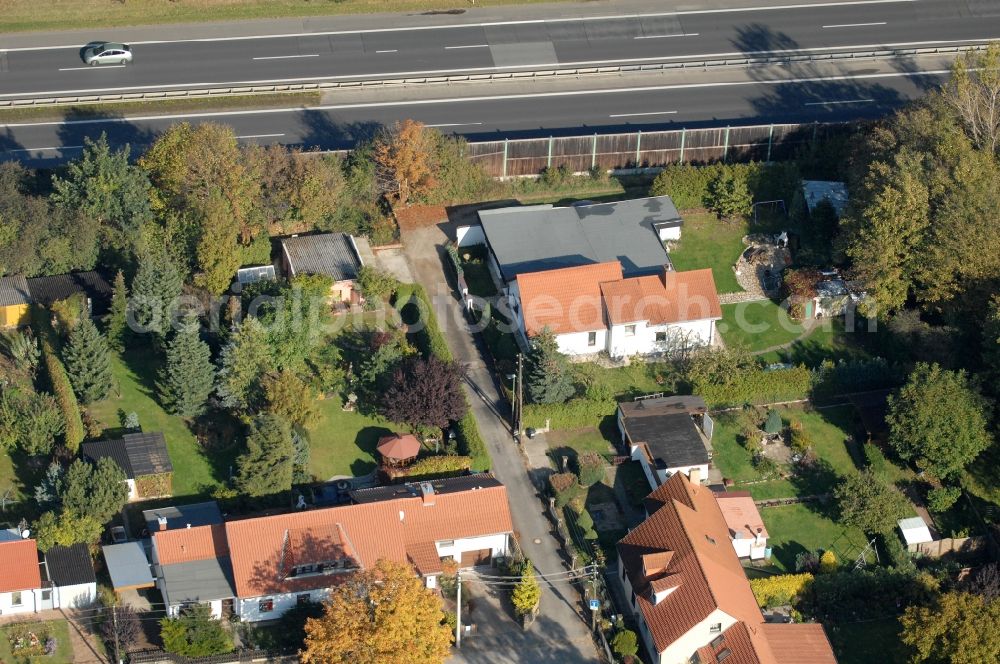 Aerial photograph Berlin - Single-family residential area of settlement on Siedlungsring, Bucher Chaussee, Erekweg, Swantewitstrasse, Zum Kappgraben, Lanzelotstrasse in the district Karow in Berlin, Germany