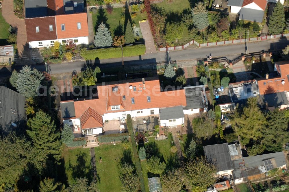 Berlin from the bird's eye view: Single-family residential area of settlement on Siedlungsring, Bucher Chaussee, Erekweg, Swantewitstrasse, Zum Kappgraben, Lanzelotstrasse in the district Karow in Berlin, Germany