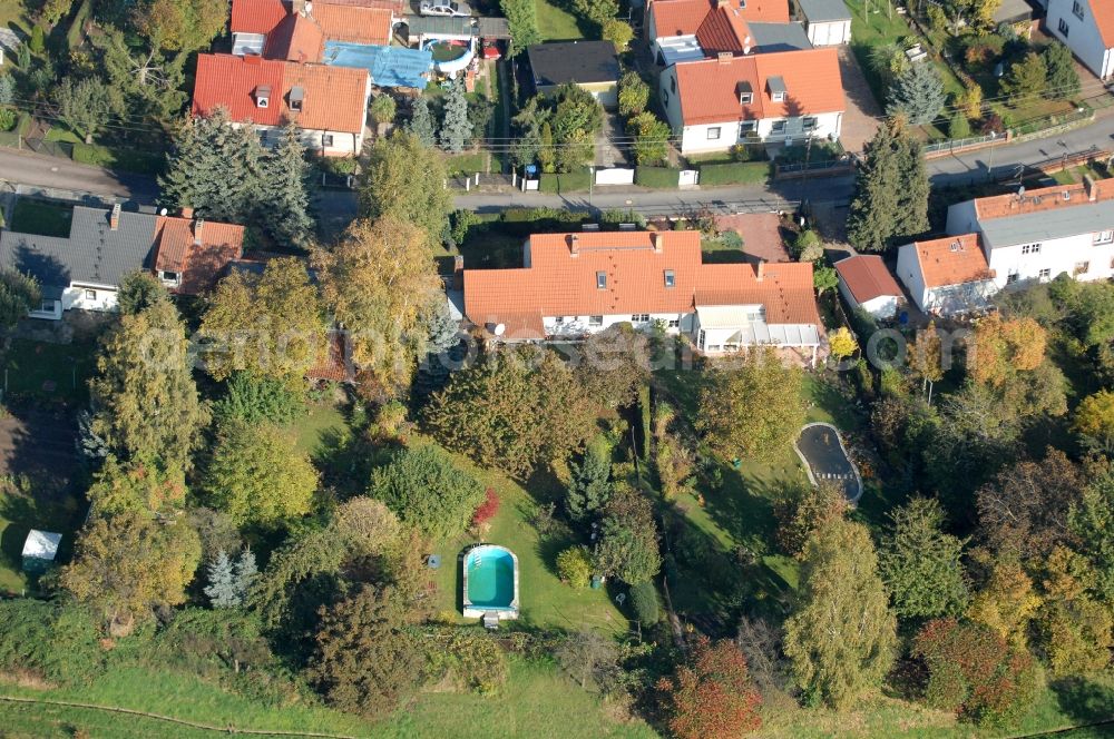 Aerial image Berlin - Single-family residential area of settlement on Siedlungsring, Bucher Chaussee, Erekweg, Swantewitstrasse, Zum Kappgraben, Lanzelotstrasse in the district Karow in Berlin, Germany