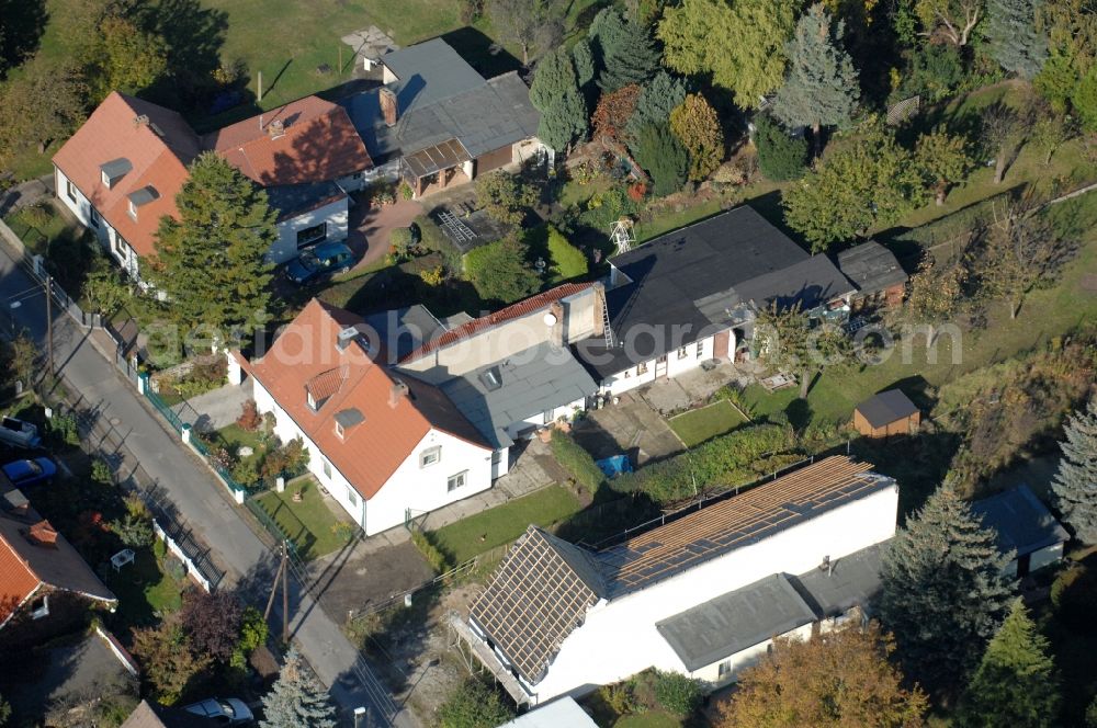 Aerial image Berlin - Single-family residential area of settlement on Siedlungsring, Bucher Chaussee, Erekweg, Swantewitstrasse, Zum Kappgraben, Lanzelotstrasse in the district Karow in Berlin, Germany