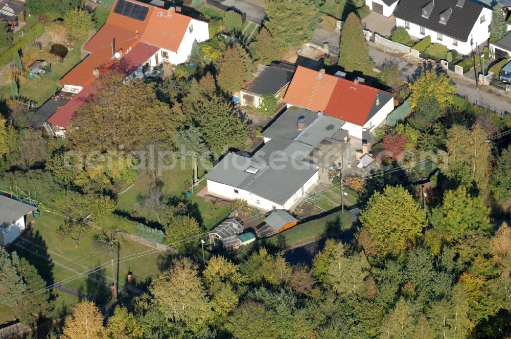 Aerial photograph Berlin - Single-family residential area of settlement on Siedlungsring, Bucher Chaussee, Erekweg, Swantewitstrasse, Zum Kappgraben, Lanzelotstrasse in the district Karow in Berlin, Germany