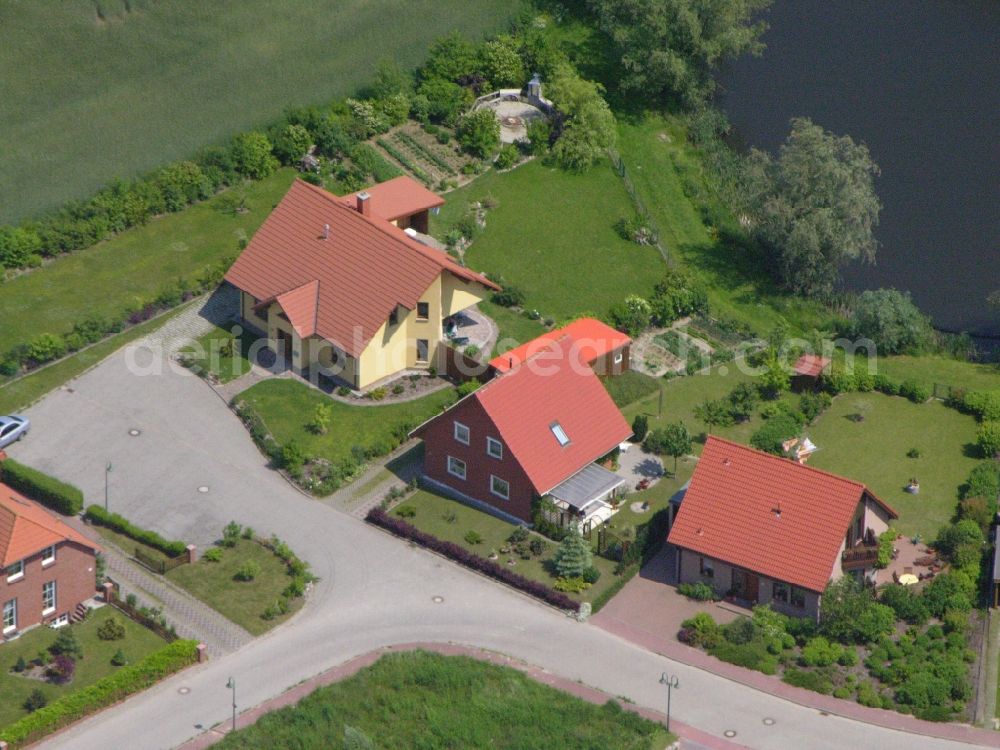 Aerial image Burg Stargard - Single-family residential area of settlement in the district Quastenberg in Burg Stargard in the state Mecklenburg - Western Pomerania, Germany