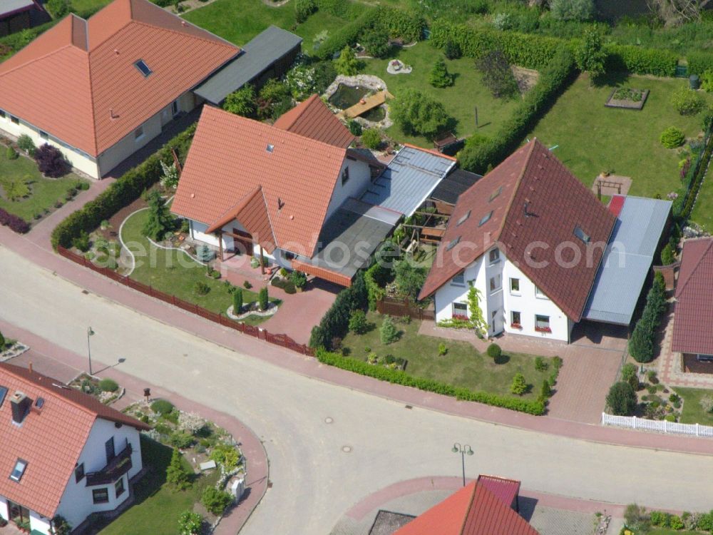 Burg Stargard from the bird's eye view: Single-family residential area of settlement in the district Quastenberg in Burg Stargard in the state Mecklenburg - Western Pomerania, Germany