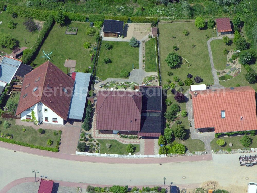 Aerial image Burg Stargard - Single-family residential area of settlement in the district Quastenberg in Burg Stargard in the state Mecklenburg - Western Pomerania, Germany