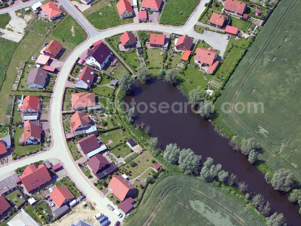 Aerial photograph Burg Stargard - Single-family residential area of settlement in the district Quastenberg in Burg Stargard in the state Mecklenburg - Western Pomerania, Germany