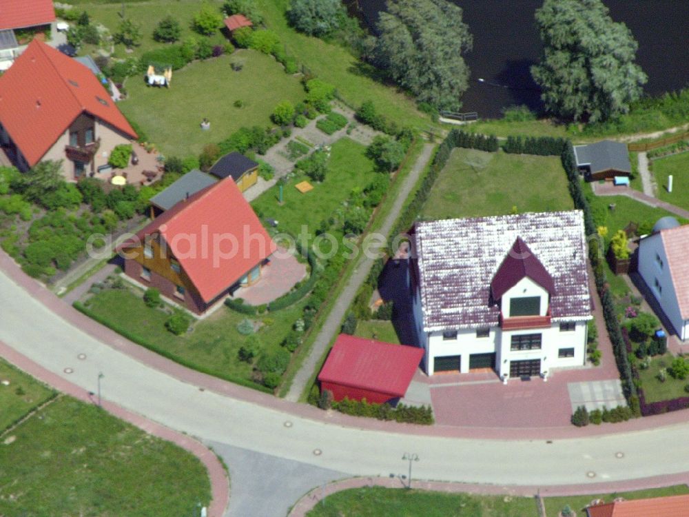 Burg Stargard from above - Single-family residential area of settlement in the district Quastenberg in Burg Stargard in the state Mecklenburg - Western Pomerania, Germany