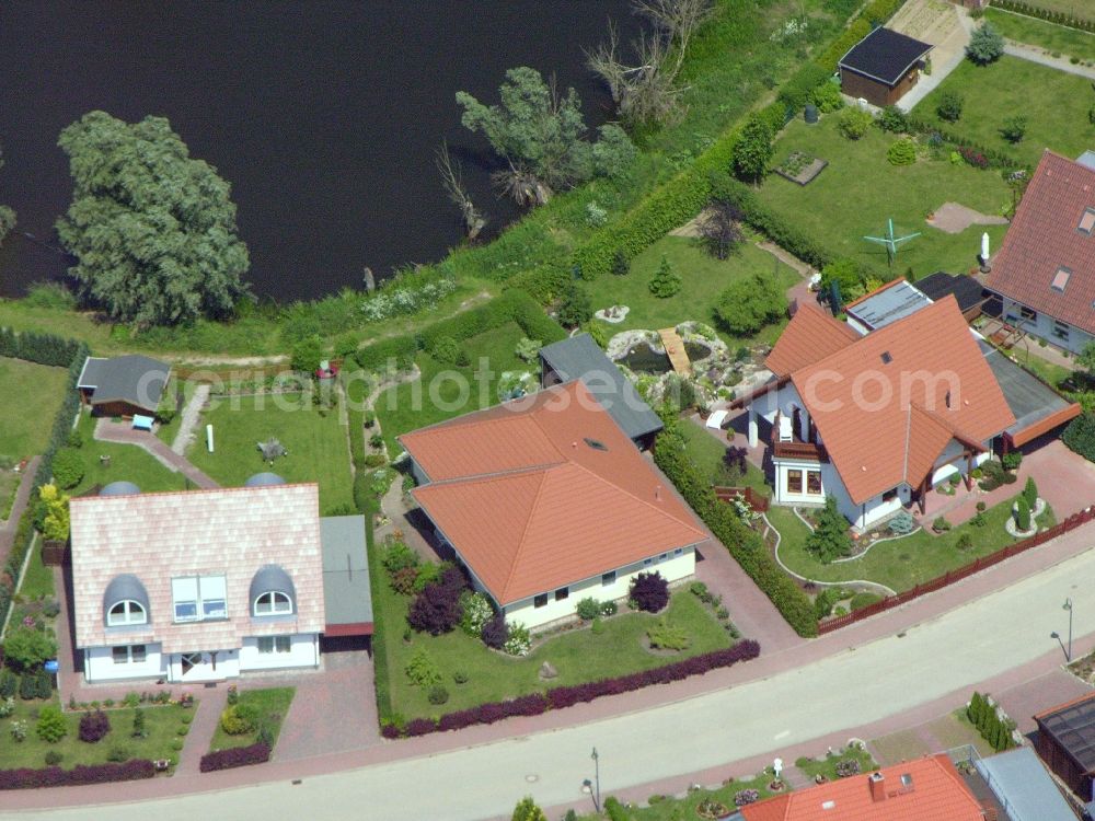 Burg Stargard from the bird's eye view: Single-family residential area of settlement in the district Quastenberg in Burg Stargard in the state Mecklenburg - Western Pomerania, Germany