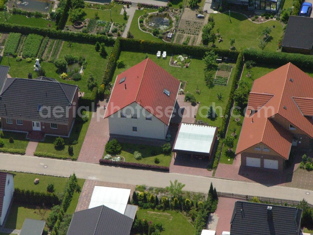 Aerial photograph Burg Stargard - Single-family residential area of settlement in the district Quastenberg in Burg Stargard in the state Mecklenburg - Western Pomerania, Germany