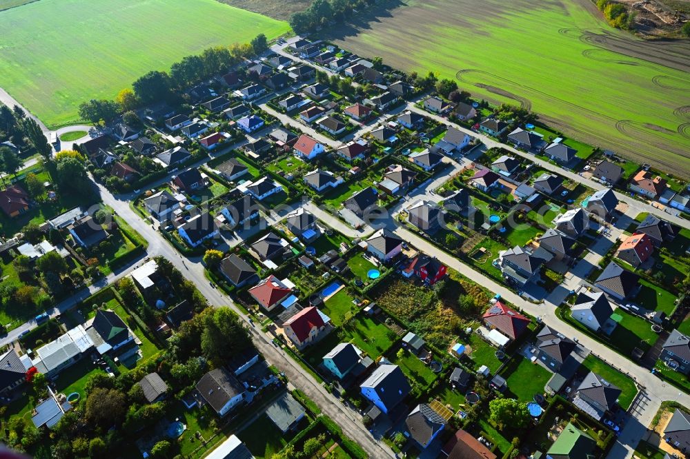 Aerial photograph Werneuchen - Single-family residential area of settlement in the district Stienitzaue in Werneuchen in the state Brandenburg, Germany