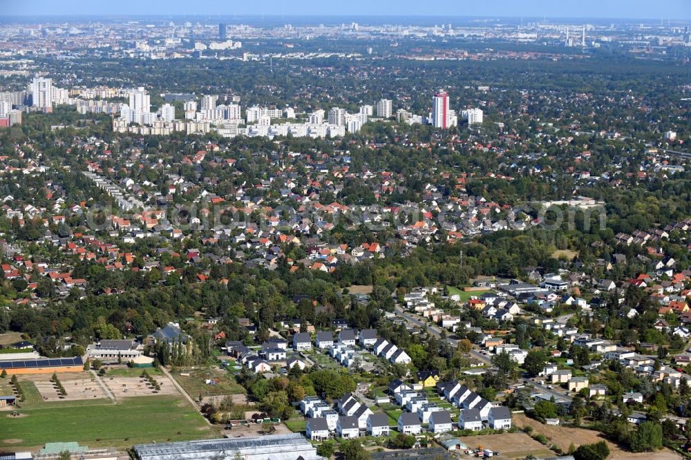 Aerial photograph Berlin - Single-family residential area of settlement on Pfauenkehre in the district Rudow in Berlin, Germany