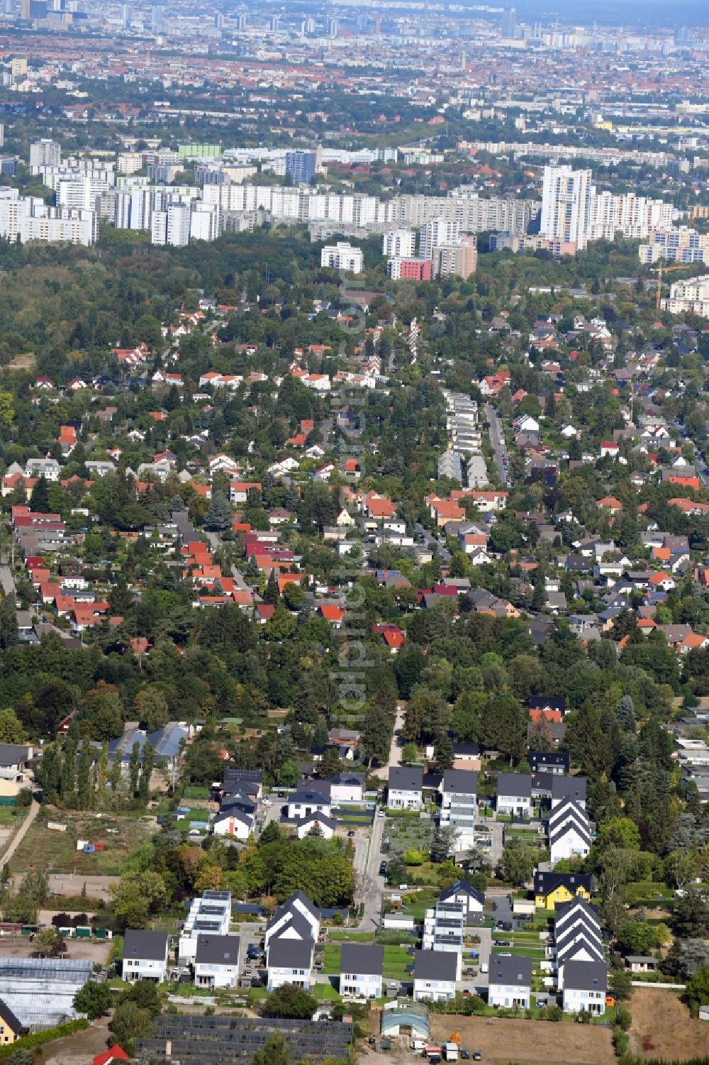 Aerial photograph Berlin - Single-family residential area of settlement on Pfauenkehre in the district Rudow in Berlin, Germany