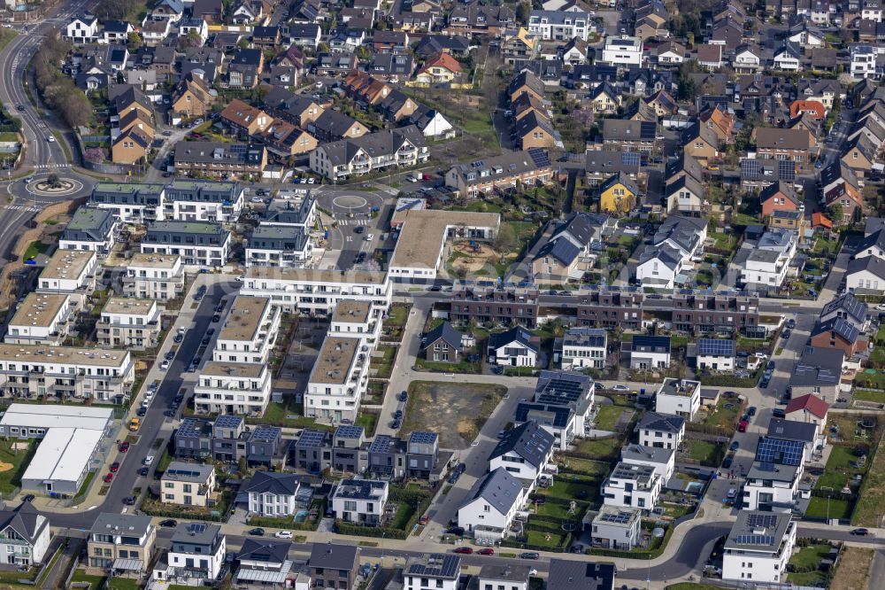 Pulheim from above - Residential area of single-family settlement on street Kometenallee in Pulheim in the state North Rhine-Westphalia, Germany