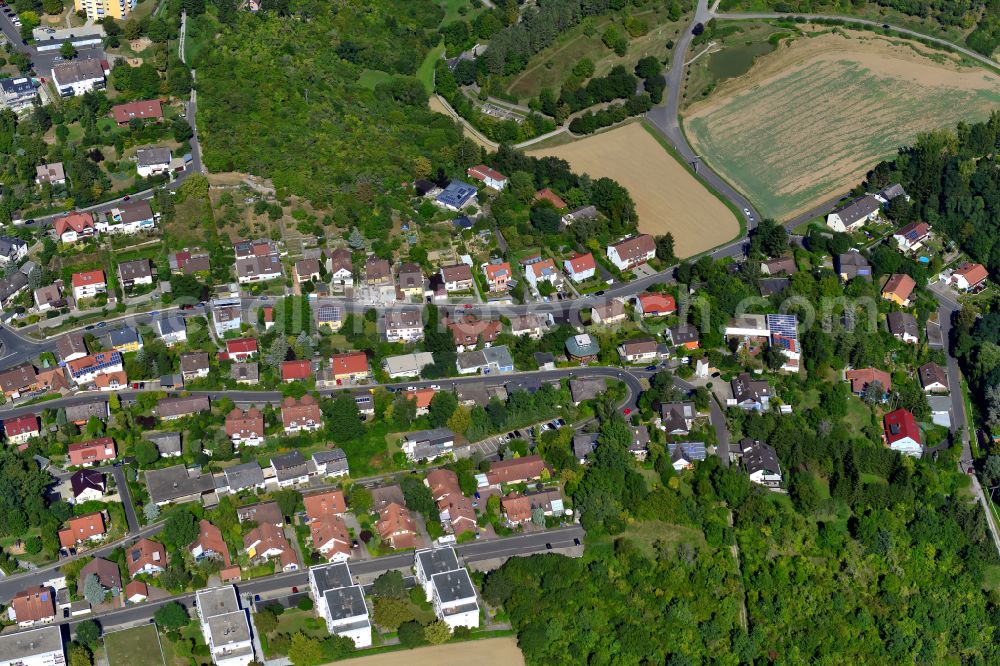 Aerial photograph Frauenland - Single-family residential area of settlement on the edge of agricultural fields in Frauenland in the state Bavaria, Germany