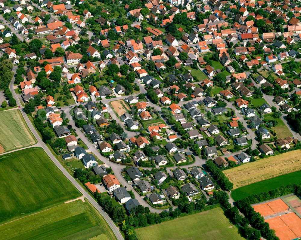 Remmingsheim from the bird's eye view: Single-family residential area of settlement in Remmingsheim in the state Baden-Wuerttemberg, Germany