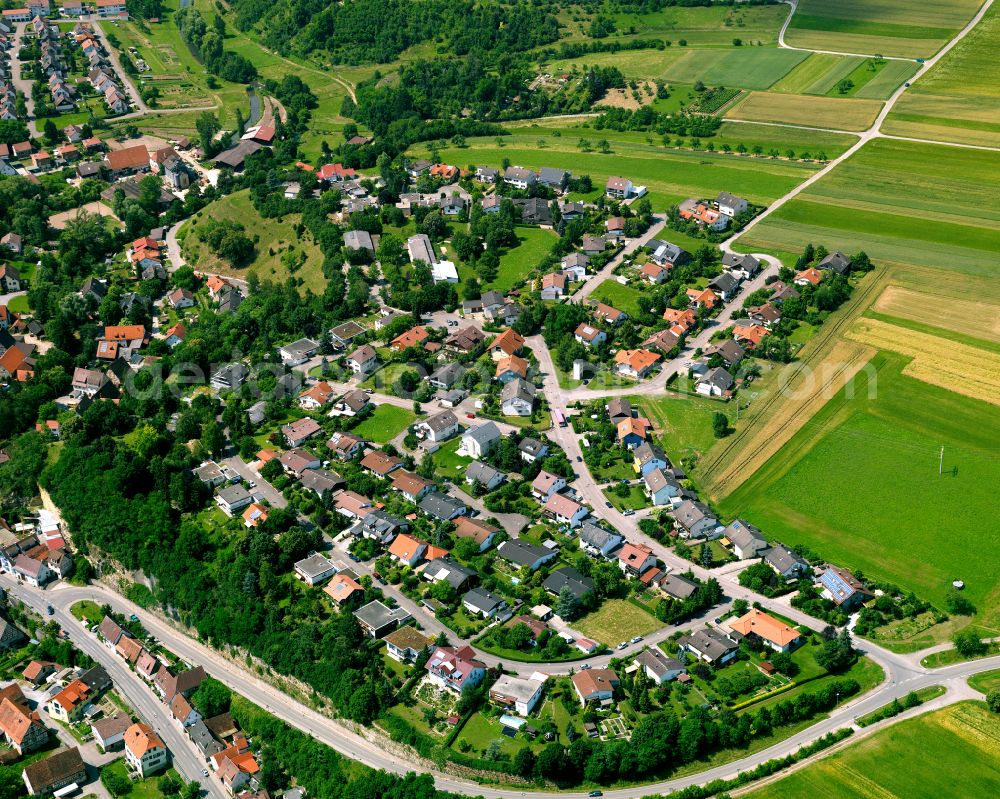 Reusten from the bird's eye view: Single-family residential area of settlement in Reusten in the state Baden-Wuerttemberg, Germany