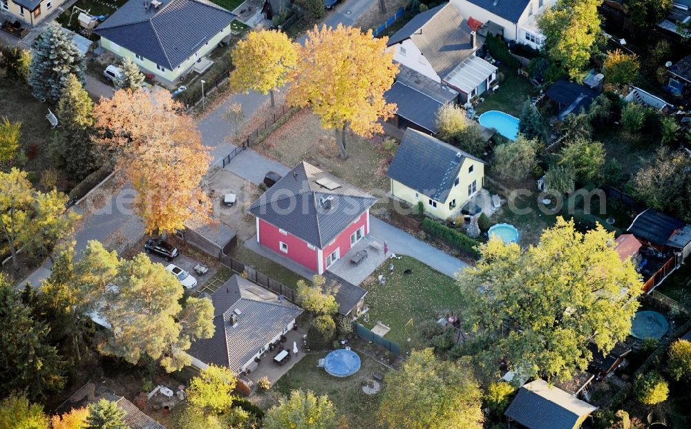 Fredersdorf-Vogelsdorf from the bird's eye view: Single-family residential area of settlement Richard-Wagner-Strasse in Fredersdorf-Vogelsdorf in the state Brandenburg