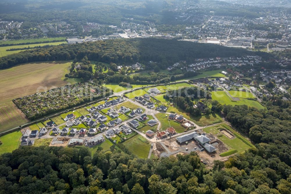 Aerial image Arnsberg - Single-family residential area of settlement around Zum Dollberg and Im Redde in Arnsberg in the state North Rhine-Westphalia, Germany