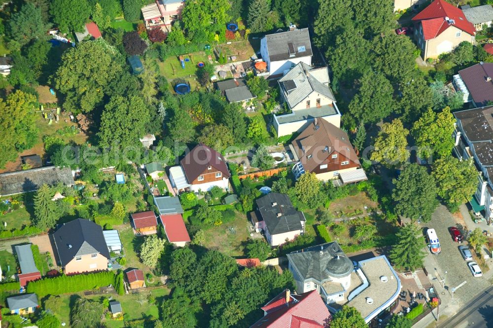 Aerial image Berlin - Single-family residential area of settlement Seestrasse corner Hultschiner Damm in the district Mahlsdorf in Berlin, Germany