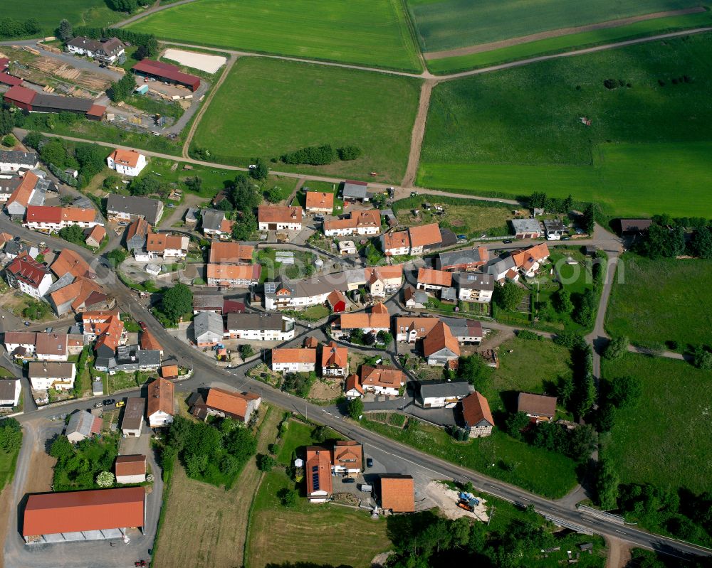 Sichenhausen from the bird's eye view: Single-family residential area of settlement in Sichenhausen in the state Hesse, Germany