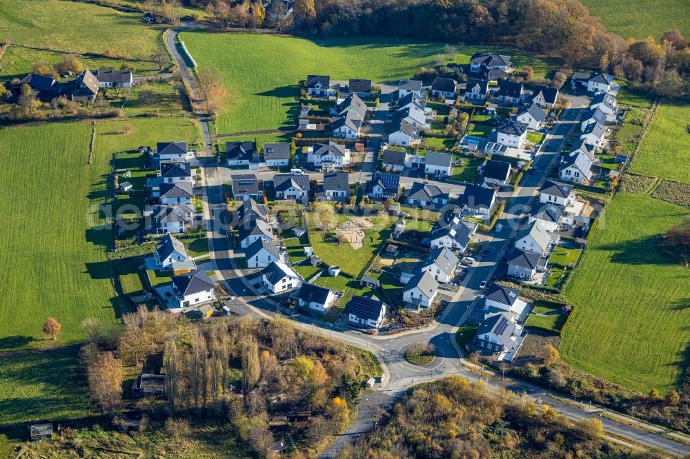 Aerial image Arnsberg - Single-family residential area of settlement on Stadtbruch - Wiggenscheid in Arnsberg in the state North Rhine-Westphalia, Germany