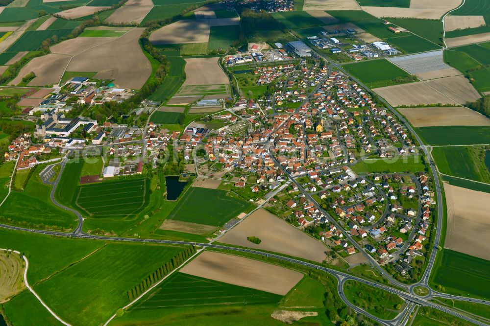 Stadtschwarzach from the bird's eye view: Single-family residential area of settlement in Stadtschwarzach in the state Bavaria, Germany