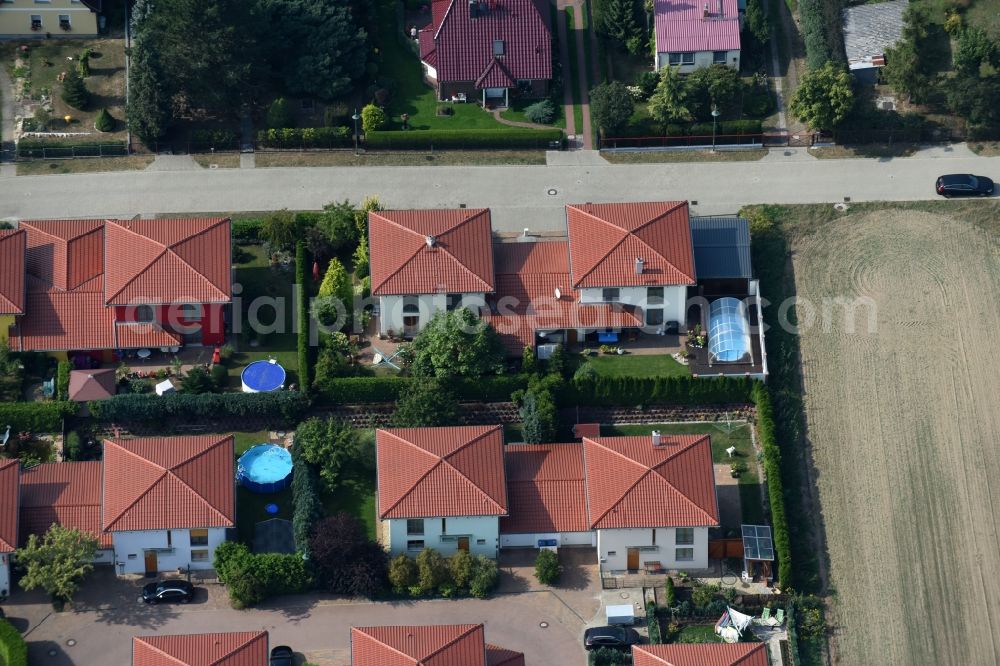 Aerial image Ahrensfelde - Single-family residential area of settlement Steinstrasse - Am Feldrain in Ahrensfelde in the state Brandenburg