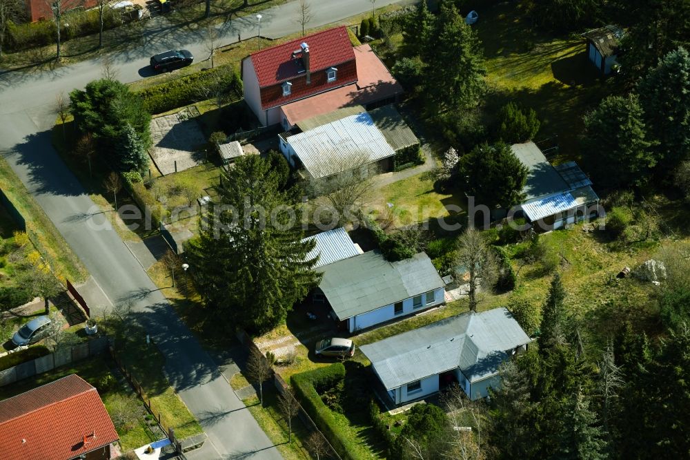 Aerial photograph Gorinsee - Single-family residential area of settlement Str. zum See - Ahornweg in Gorinsee in the state Brandenburg, Germany