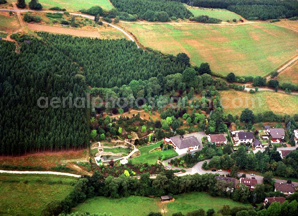 Aerial photograph Lennestadt - Single-family residential area of settlement Strasse Am Kraehenberg in Lennestadt in the state North Rhine-Westphalia