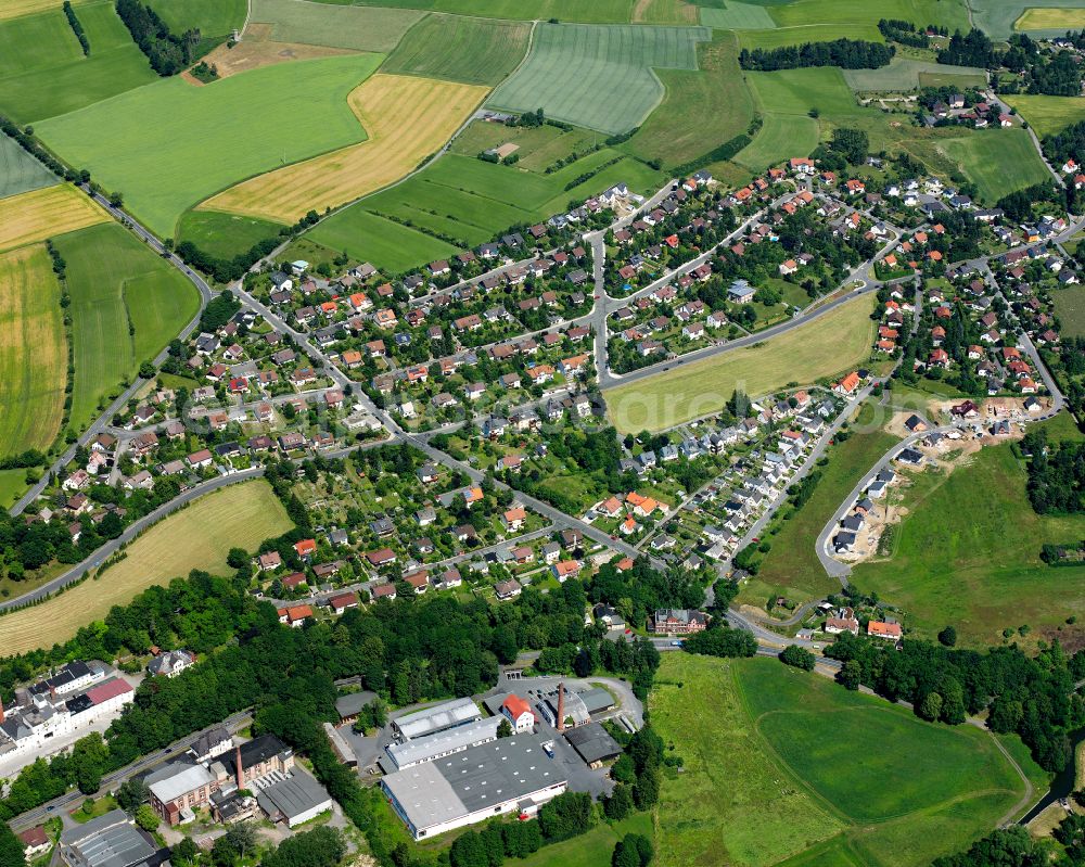 Aerial photograph Tauperlitz - Single-family residential area of settlement in Tauperlitz in the state Bavaria, Germany