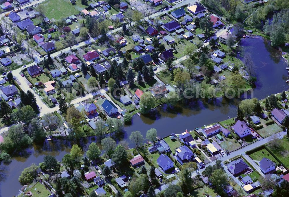 Aerial image Vogelsdorf - Single-family residential area of settlement lake Krummer See in Vogelsdorf in the state Brandenburg