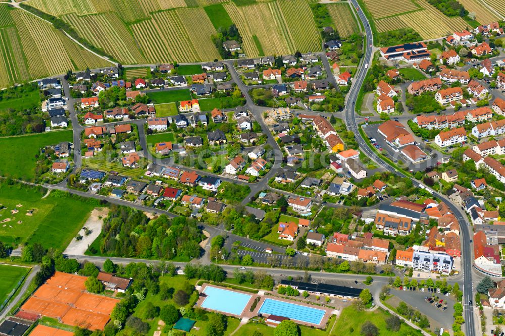 Volkach from the bird's eye view: Single-family residential area of settlement in Volkach in the state Bavaria, Germany