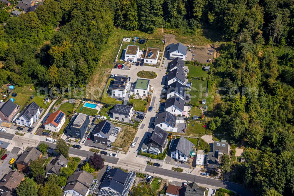 Witten from the bird's eye view: Single-family residential area of settlement on Waldstrasse in Witten at Ruhrgebiet in the state North Rhine-Westphalia, Germany