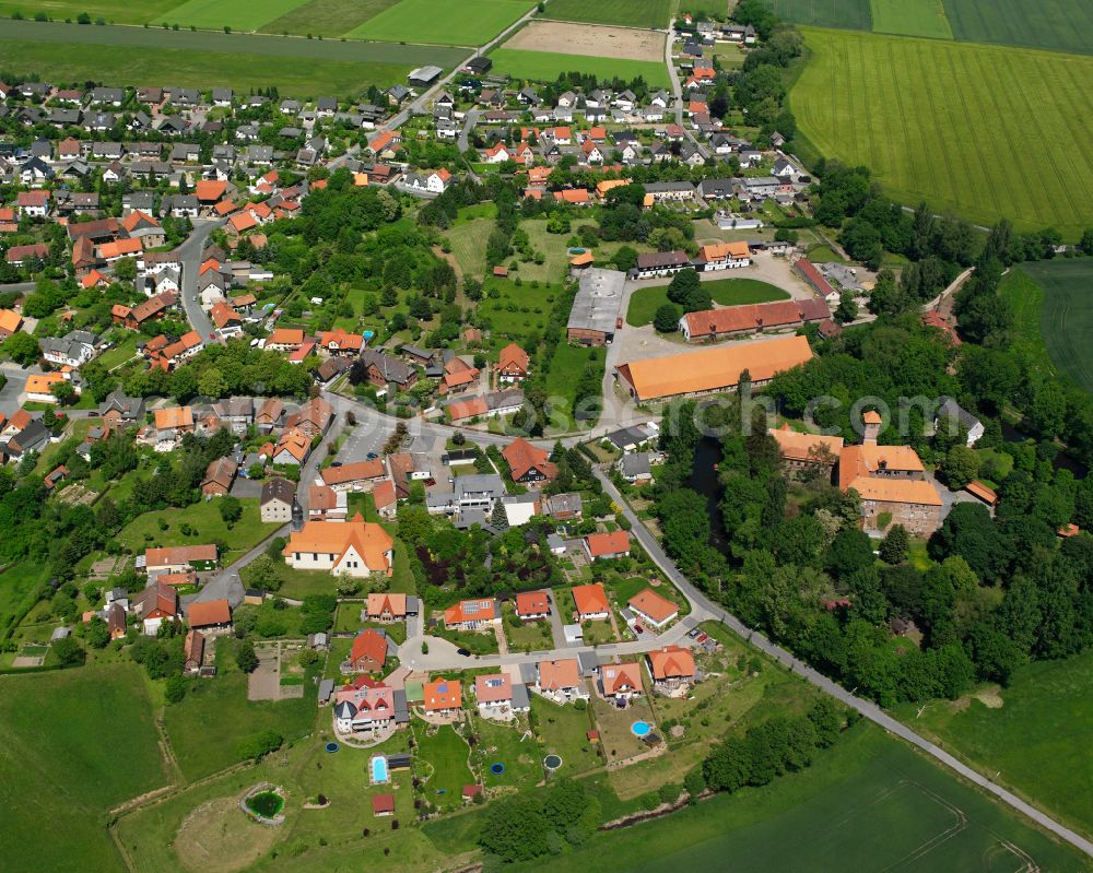 Wiedelah from the bird's eye view: Single-family residential area of settlement in Wiedelah in the state Lower Saxony, Germany