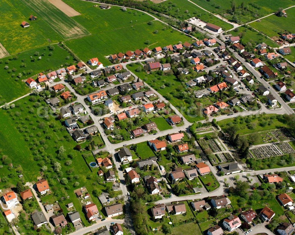 Wäschenbeuren from the bird's eye view: Single-family residential area of settlement in Wäschenbeuren in the state Baden-Wuerttemberg, Germany