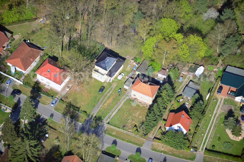 Aerial image Falkensee - Residential area with single-family homes at the Mannheimer Street in Falksee in Brandenburg