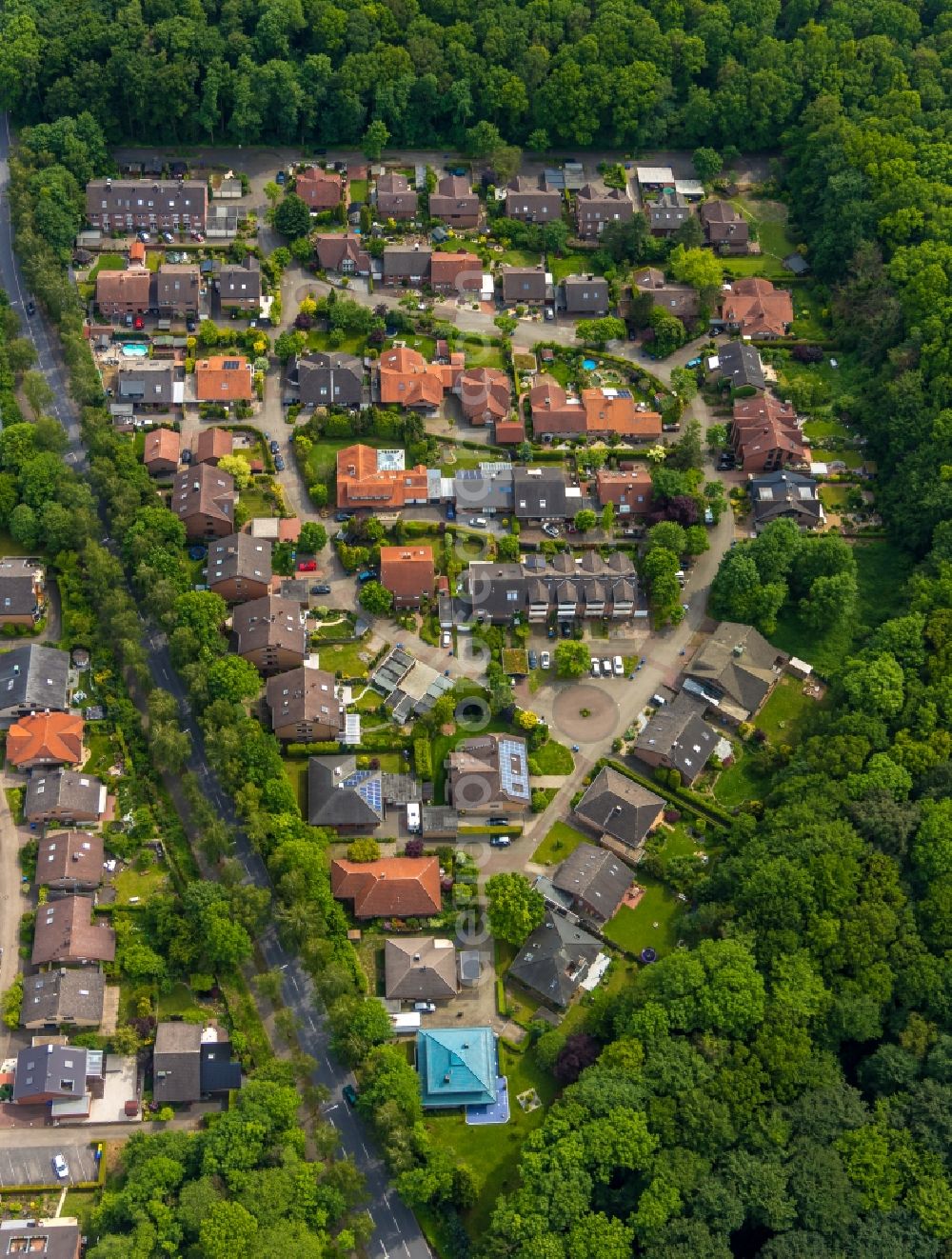 Aerial image Werne - Residential area along the Friedrich-Hebbel-Strasse - Georg-Buechner-Strasse in Werne in the state North Rhine-Westphalia, Germany