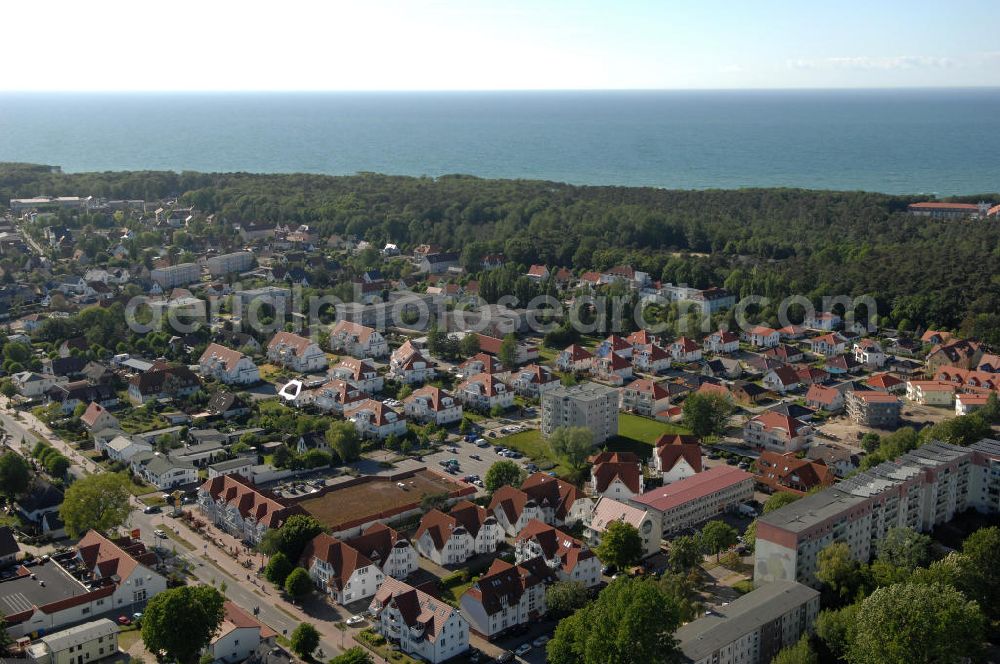 Graal-Müritz from the bird's eye view: Blick auf das Wohngebiet Eselswiese der HAWO Bauträger KG in unmittelbarer Strandnähe im Ostseeheilbad Graal-Müritz. Es ist ein neu errichtetes Wohngebiet mit diverse Einzelhäusern in naturnahe Lage im Ortszentrum.