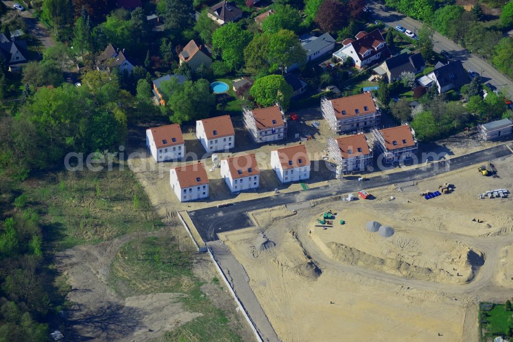 Aerial image Berlin - Residential area on Feldblumenweg - Gruene Trift on the outskirts of the district Koepenick in Berlin. The company cds Wohnbau Berlin GmbH plans to the forest to build a new housing estate with 70 double rooms and townhouses