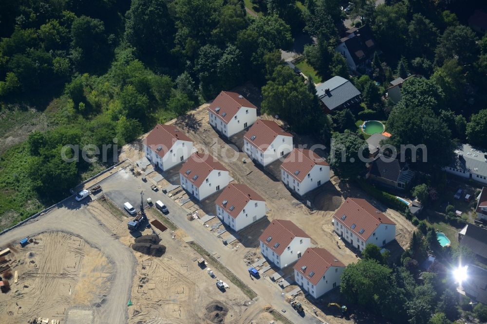 Aerial image Berlin - Residential area on Feldblumenweg - Gruene Trift on the outskirts of the district Koepenick in Berlin. The company cds Wohnbau Berlin GmbH plans to the forest to build a new housing estate with 70 double rooms and townhouses