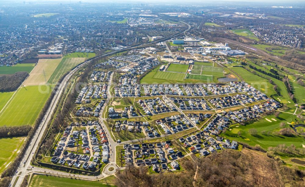 Aerial image Brackeler Feld - Residential areas on the edge of agricultural land in Brackeler Feld in the state North Rhine-Westphalia, Germany