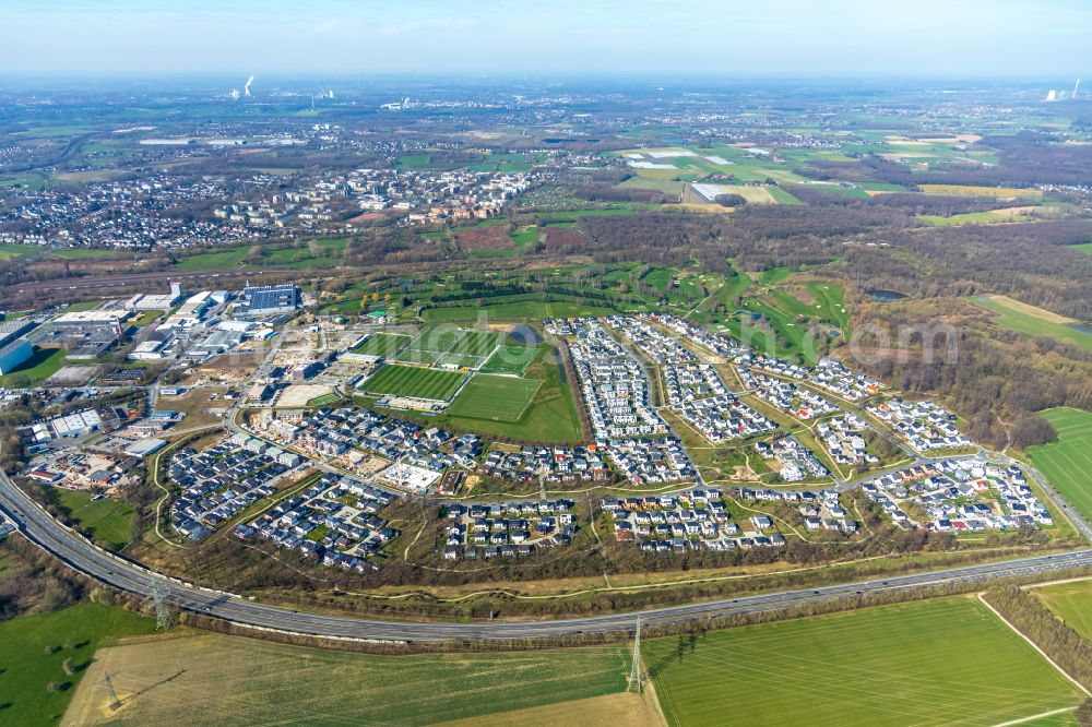 Aerial photograph Brackeler Feld - Residential areas on the edge of agricultural land in Brackeler Feld in the state North Rhine-Westphalia, Germany