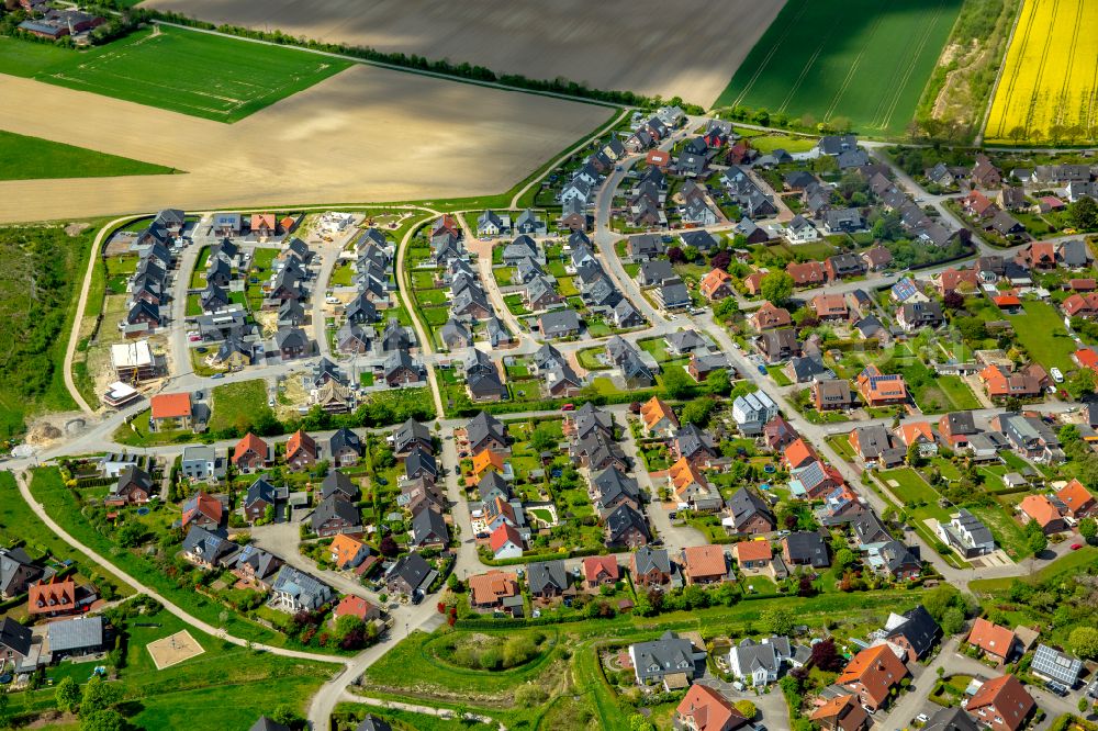 Aerial image Drensteinfurt - Residential areas on the edge of agricultural land in Drensteinfurt in the state North Rhine-Westphalia, Germany