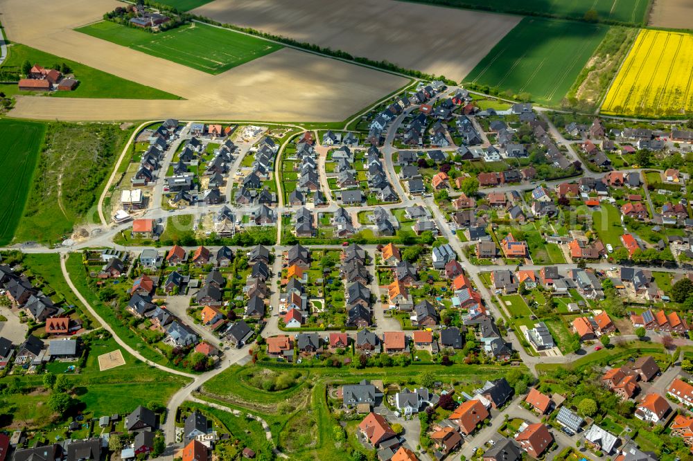 Aerial photograph Drensteinfurt - Residential areas on the edge of agricultural land in Drensteinfurt in the state North Rhine-Westphalia, Germany